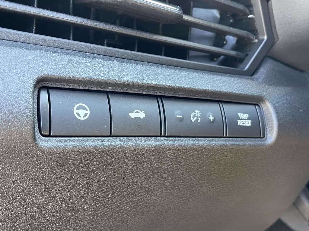 2023 Scarlet Ember Tintcoat Nissan Altima 2.0 SR FWD Sedan