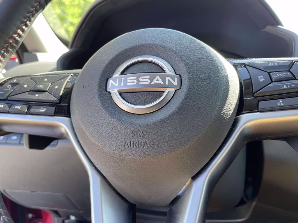 2023 Scarlet Ember Tintcoat Nissan Altima 2.0 SR FWD Sedan