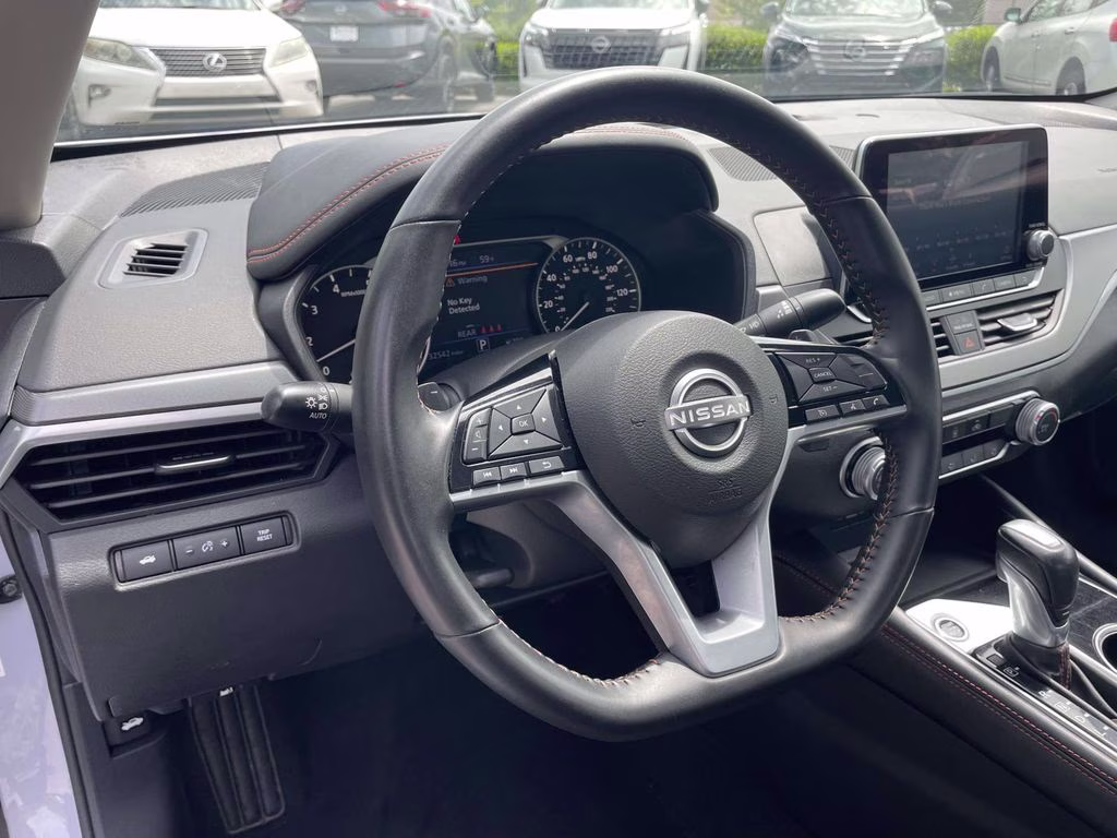 2025 Gray Sky Pearl Nissan Altima 2.5 SR AWD Sedan