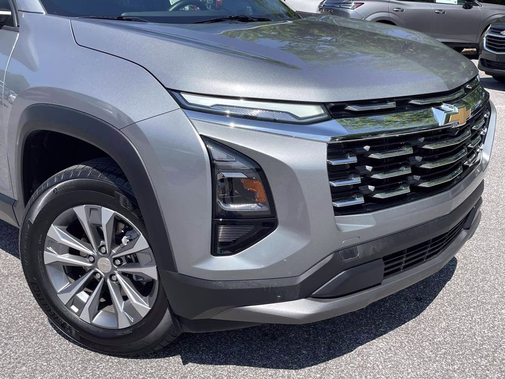 2025 Sterling Gray Metallic Chevrolet Equinox LT AWD SUV