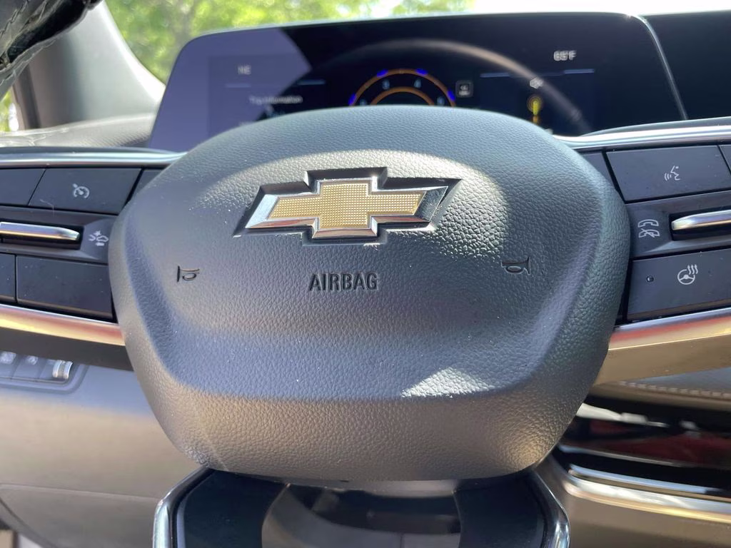 2025 Sterling Gray Metallic Chevrolet Equinox LT AWD SUV