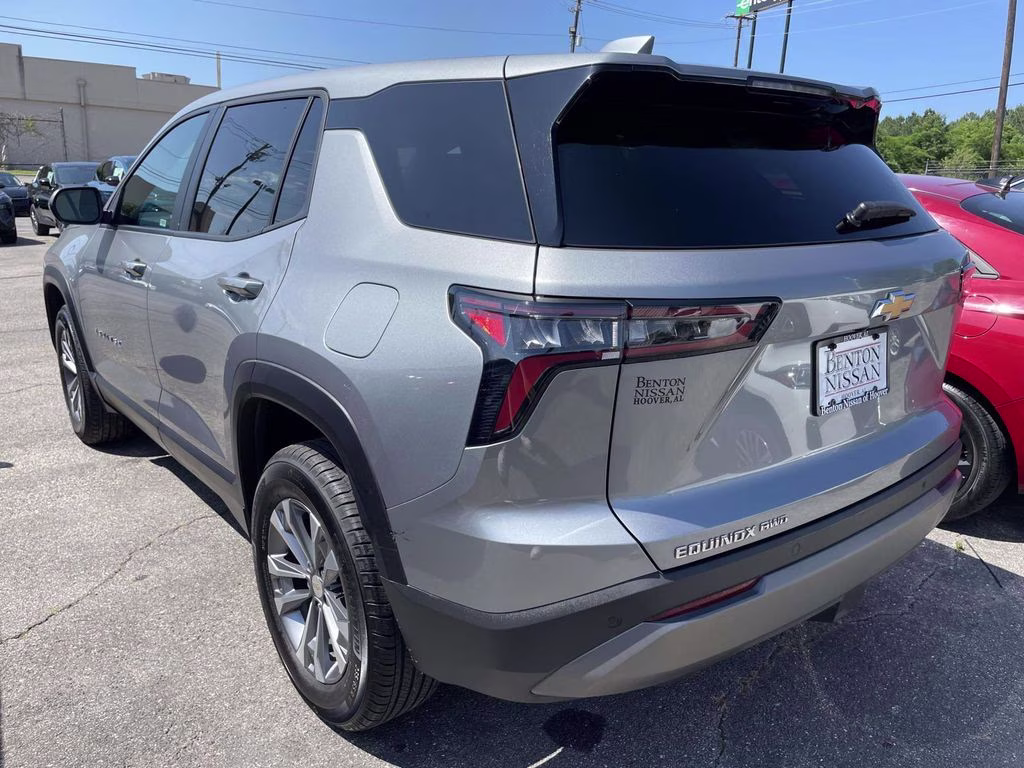 2025 Sterling Gray Metallic Chevrolet Equinox LT AWD SUV