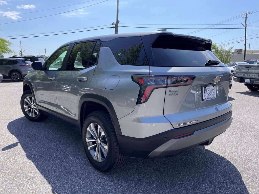 2025 Sterling Gray Metallic Chevrolet Equinox LT AWD SUV