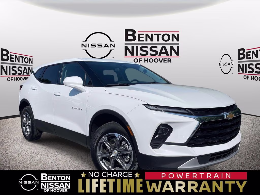 2025 Summit White Chevrolet Blazer LT FWD SUV