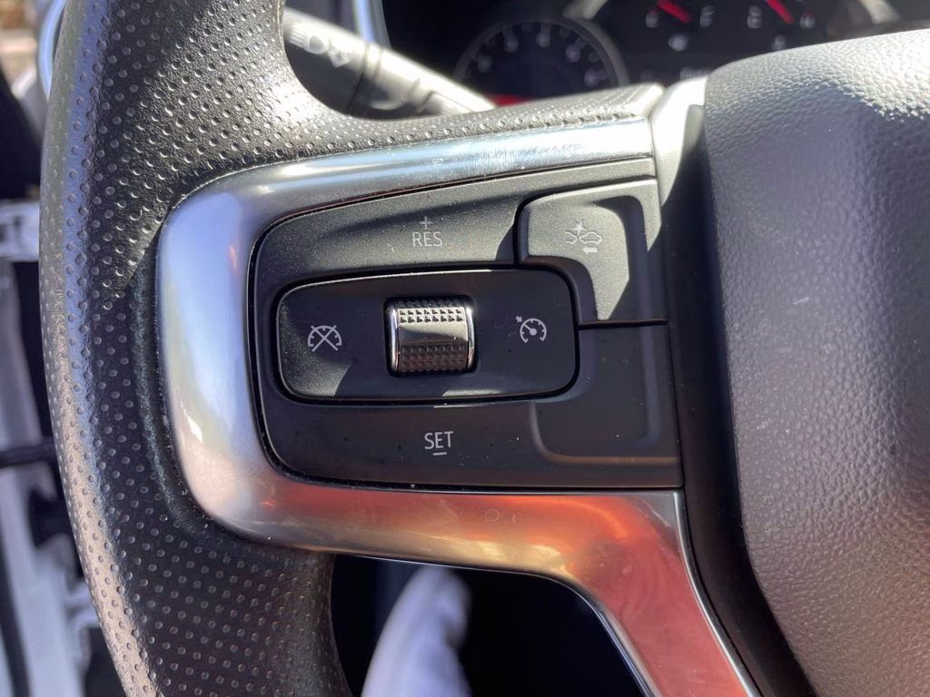 2025 Summit White Chevrolet Blazer LT FWD SUV