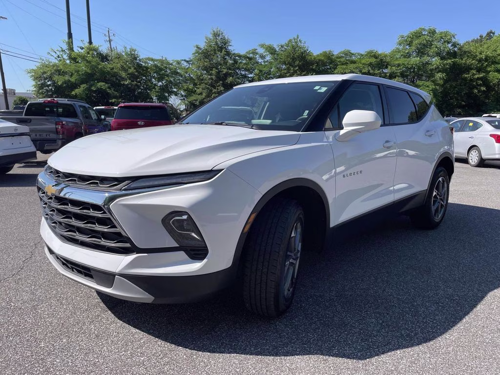 2025 Summit White Chevrolet Blazer LT FWD SUV