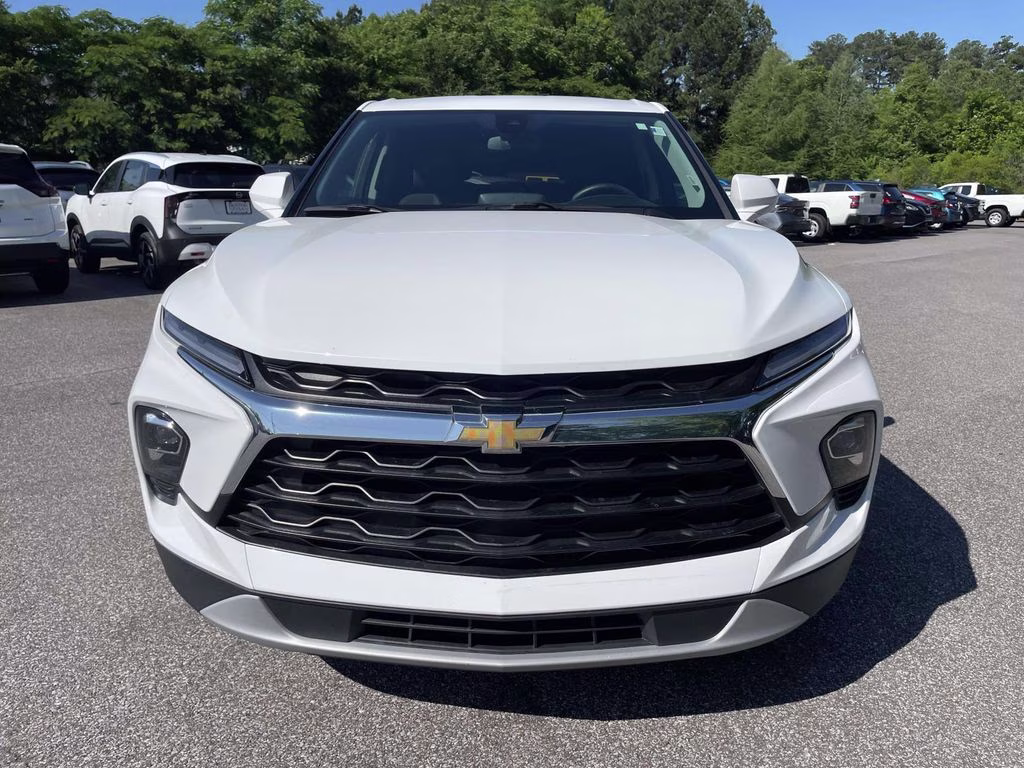 2025 Summit White Chevrolet Blazer LT FWD SUV