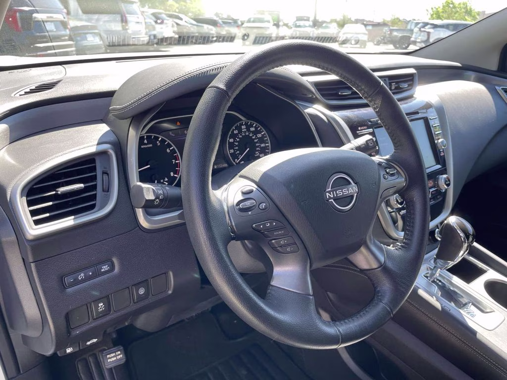 2024 Pearl White Tricoat Nissan Murano SV FWD SUV