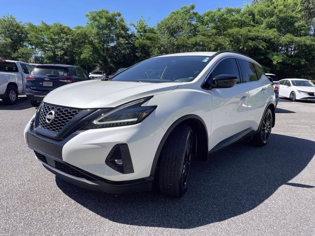 2024 Pearl White Tricoat Nissan Murano SV FWD SUV