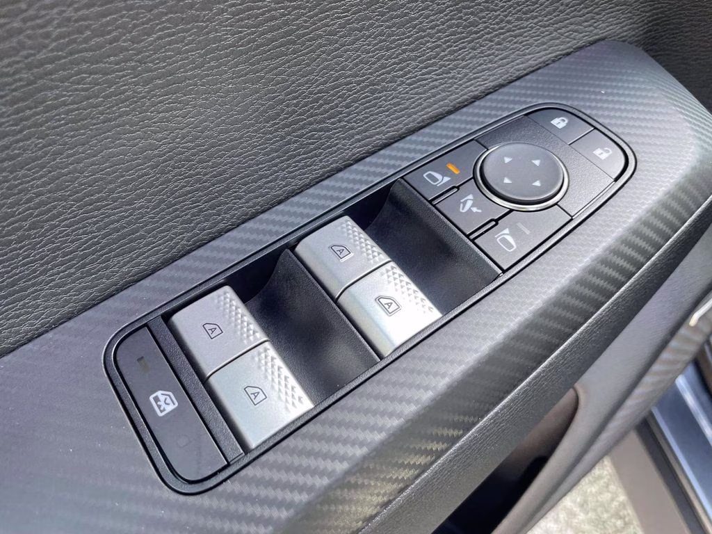 2025 Gray Mitsubishi Outlander SE FWD SUV