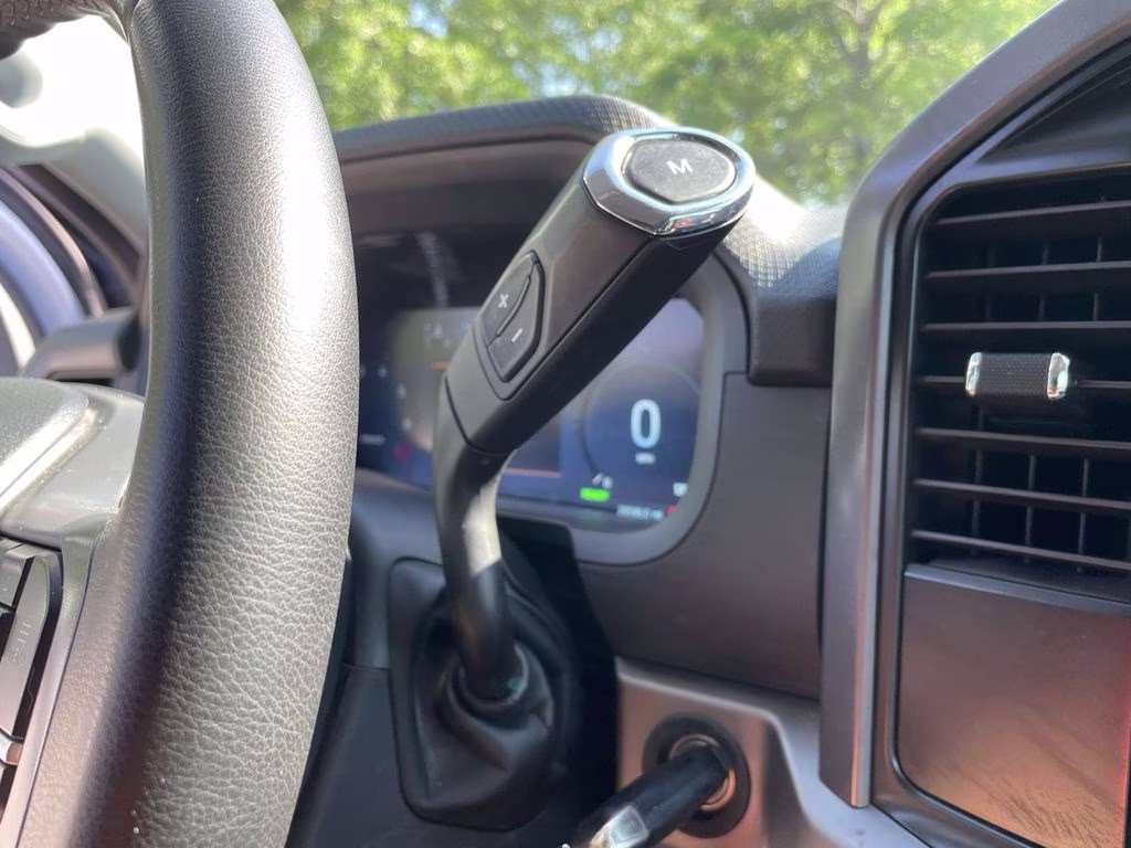 2025 Oxford White Ford F-150 XLT 4X4 Truck