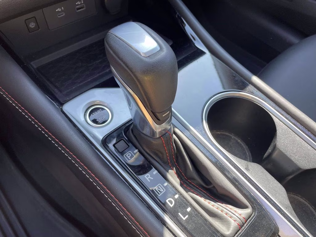 2023 Scarlet Ember Tintcoat Nissan Altima 2.0 SR FWD Sedan