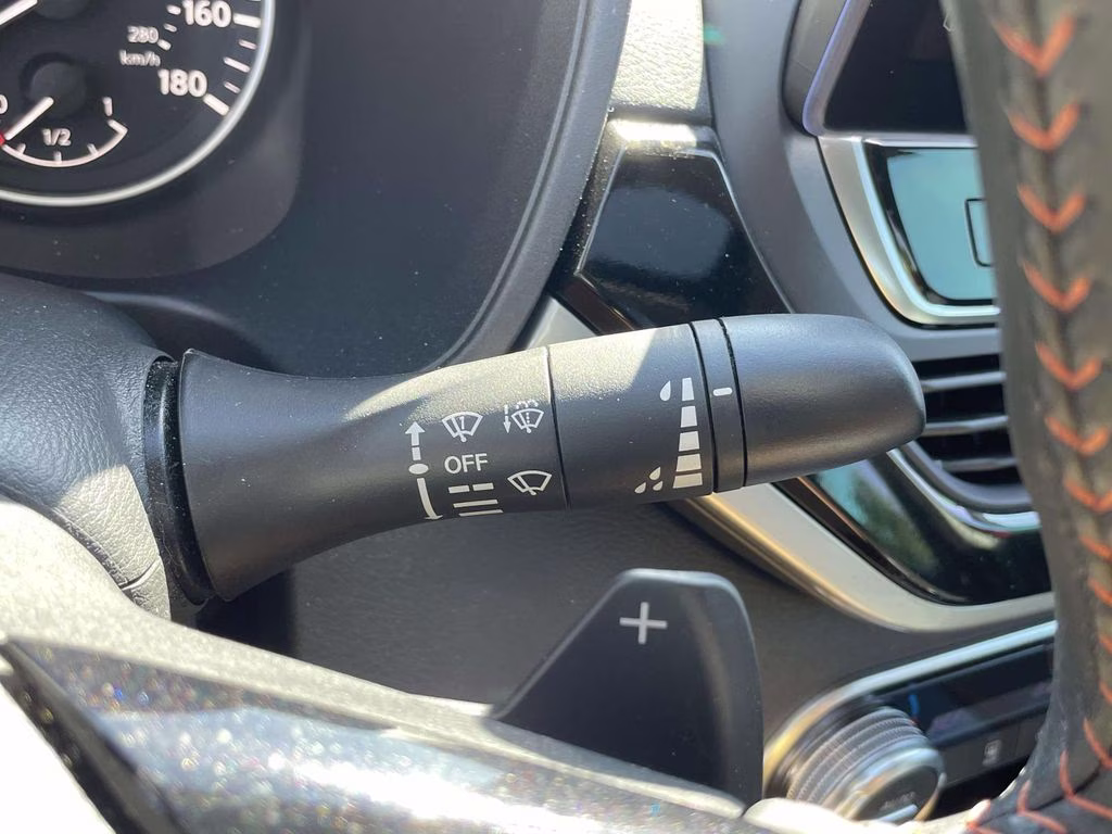 2023 Scarlet Ember Tintcoat Nissan Altima 2.0 SR FWD Sedan