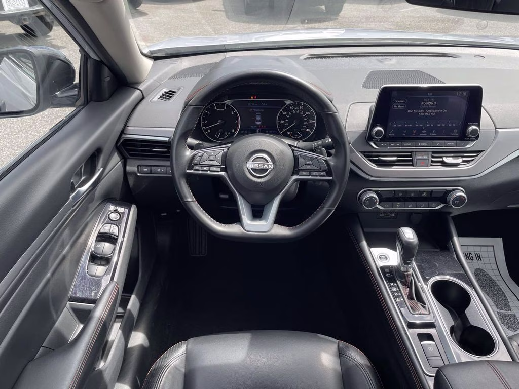 2025 Gray Sky Pearl Nissan Altima 2.5 SR AWD Sedan