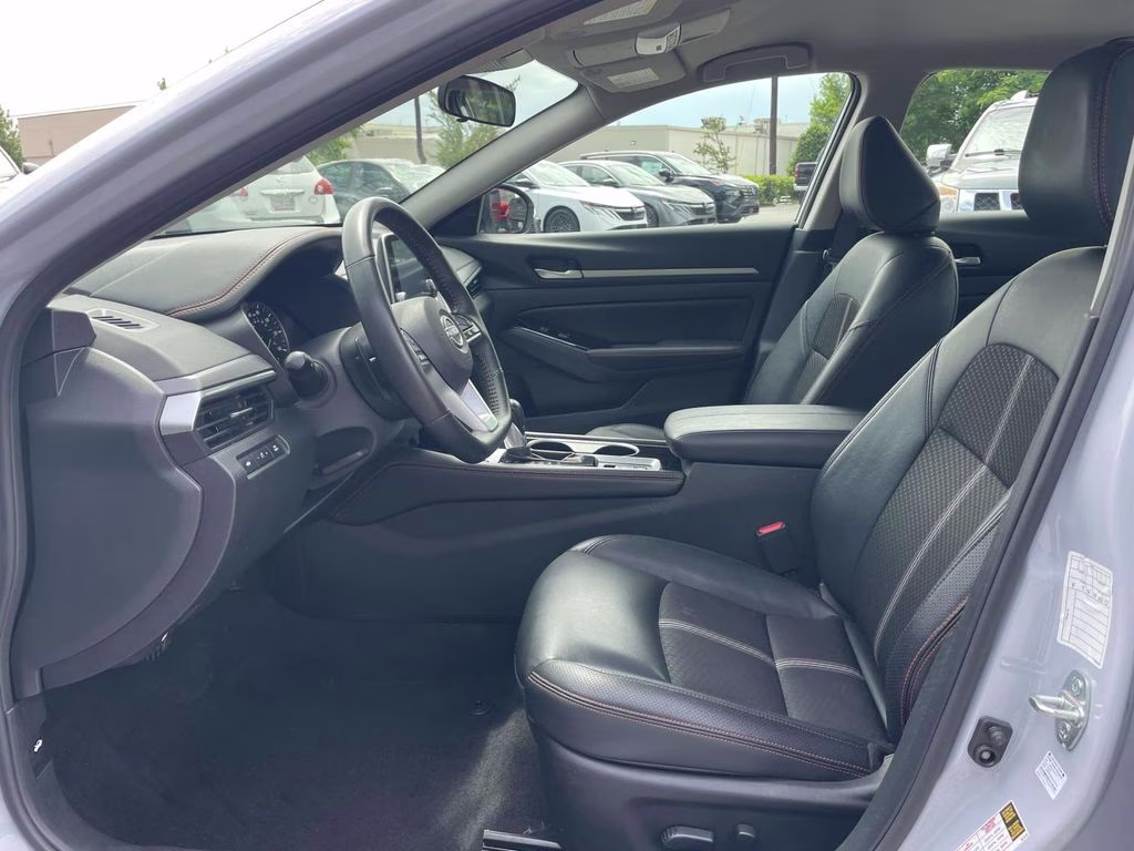 2025 Gray Sky Pearl Nissan Altima 2.5 SR AWD Sedan