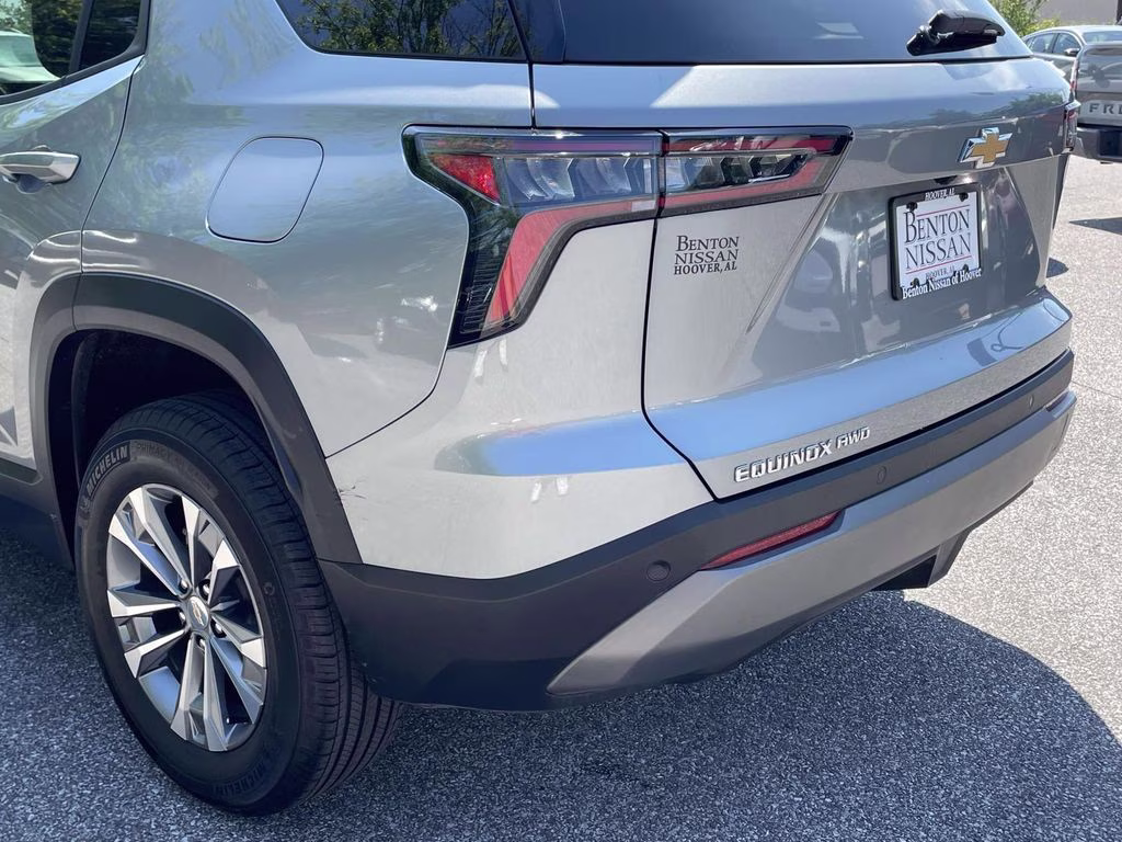 2025 Sterling Gray Metallic Chevrolet Equinox LT AWD SUV