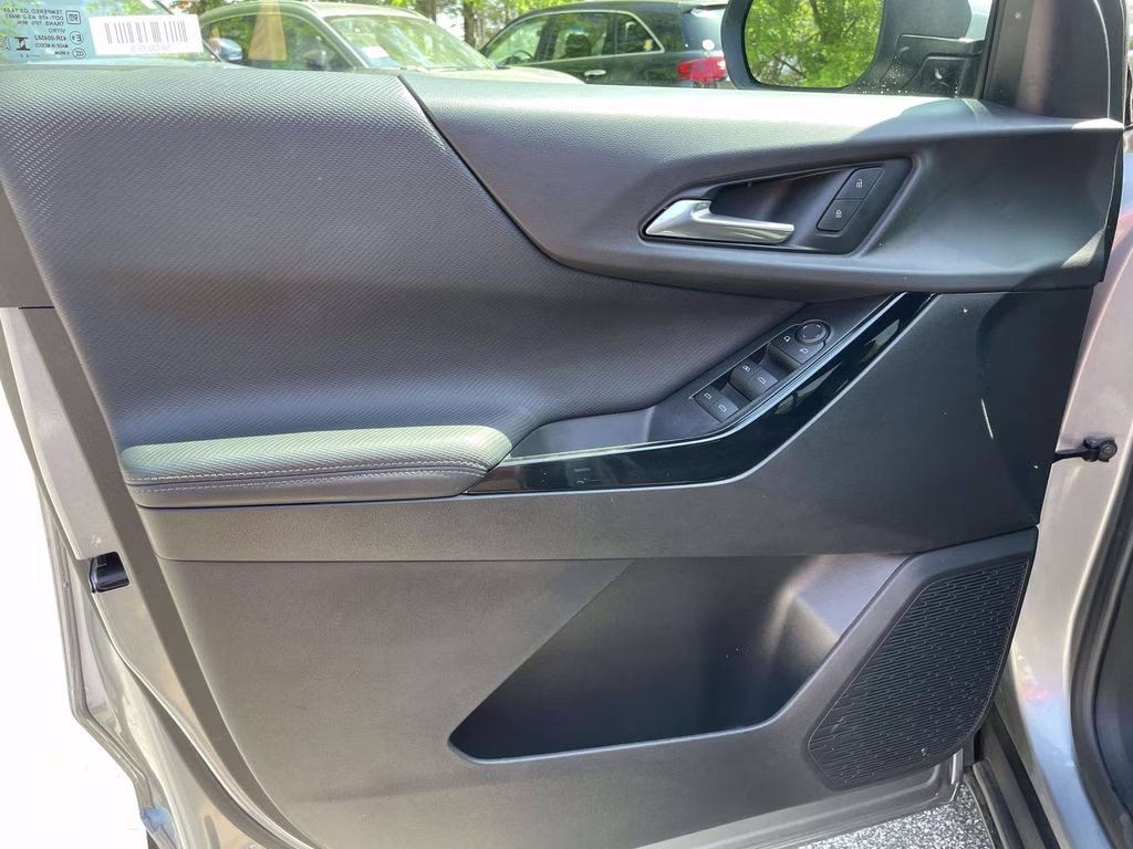 2025 Sterling Gray Metallic Chevrolet Equinox LT AWD SUV
