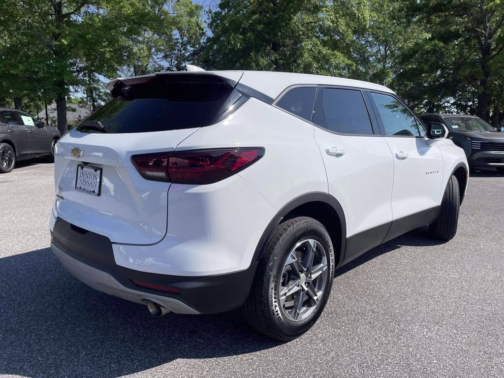 2025 Summit White Chevrolet Blazer LT FWD SUV