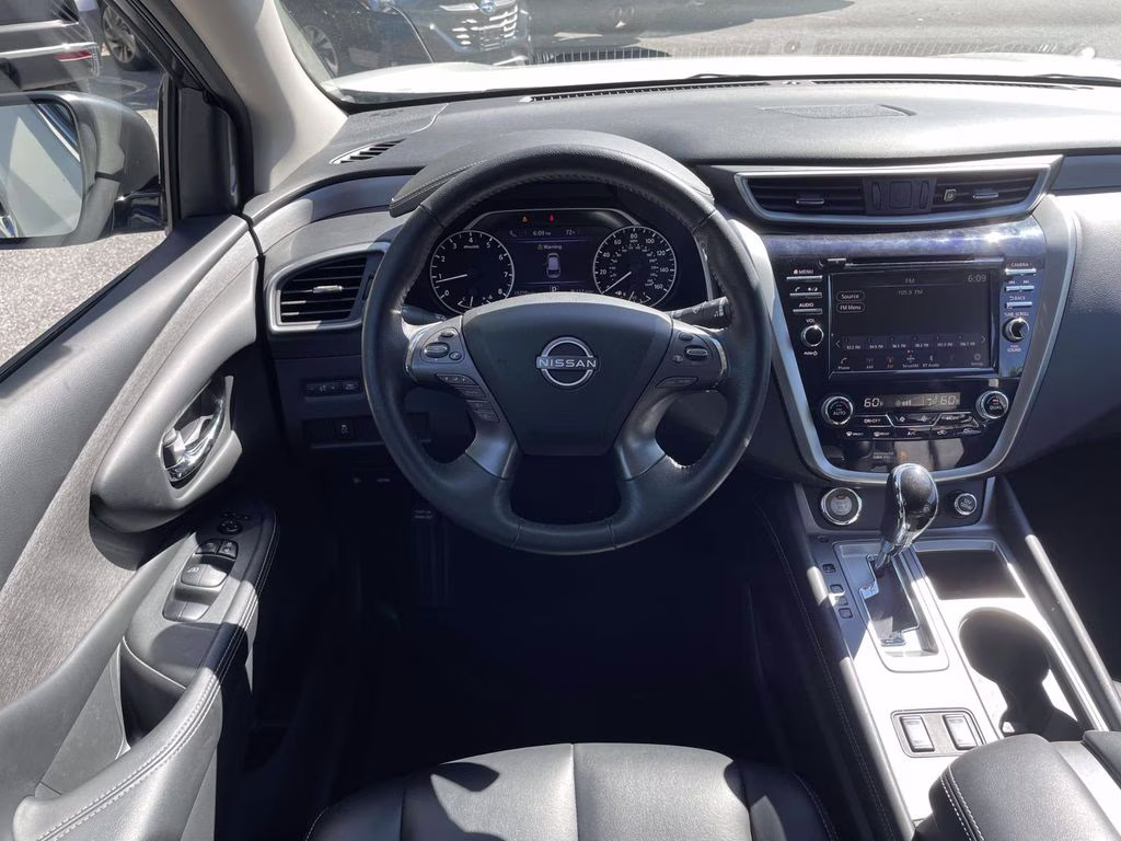 2024 Pearl White Tricoat Nissan Murano SV FWD SUV