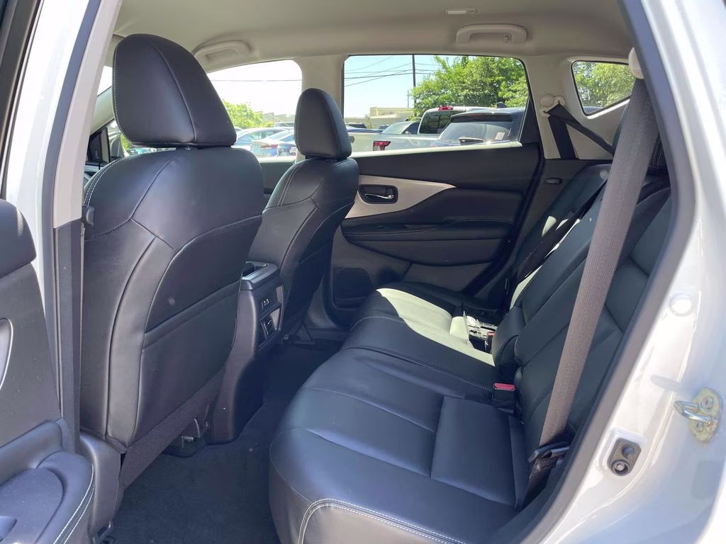 2024 Pearl White Tricoat Nissan Murano SV FWD SUV