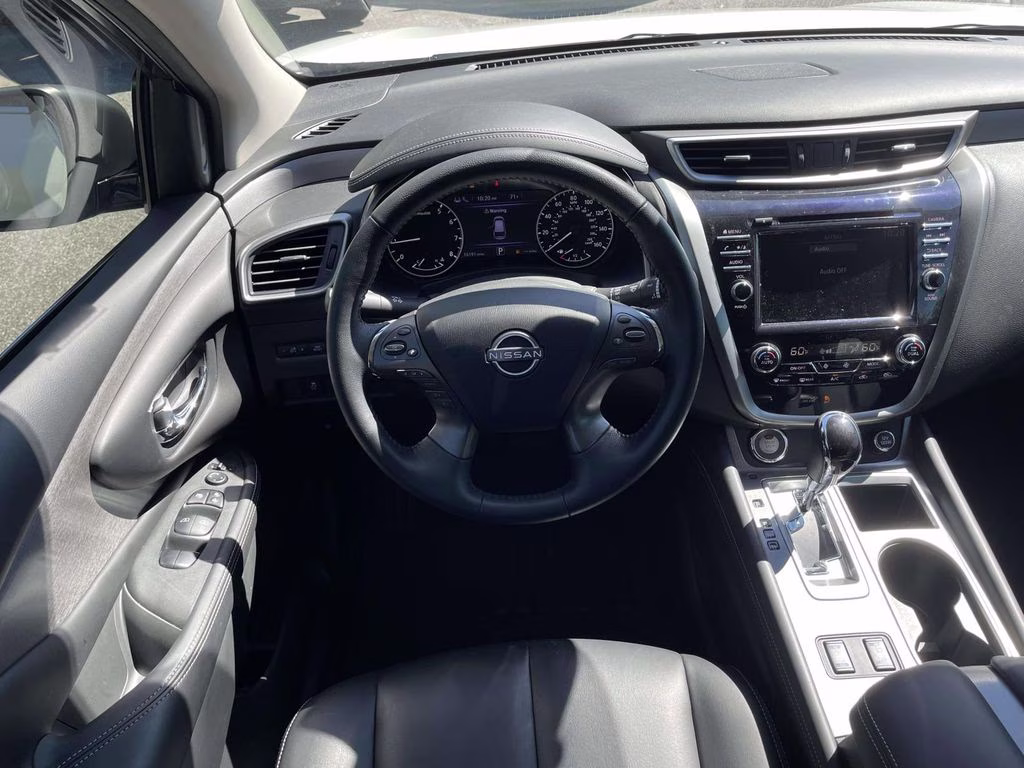 2024 Pearl White Tricoat Nissan Murano SV FWD SUV