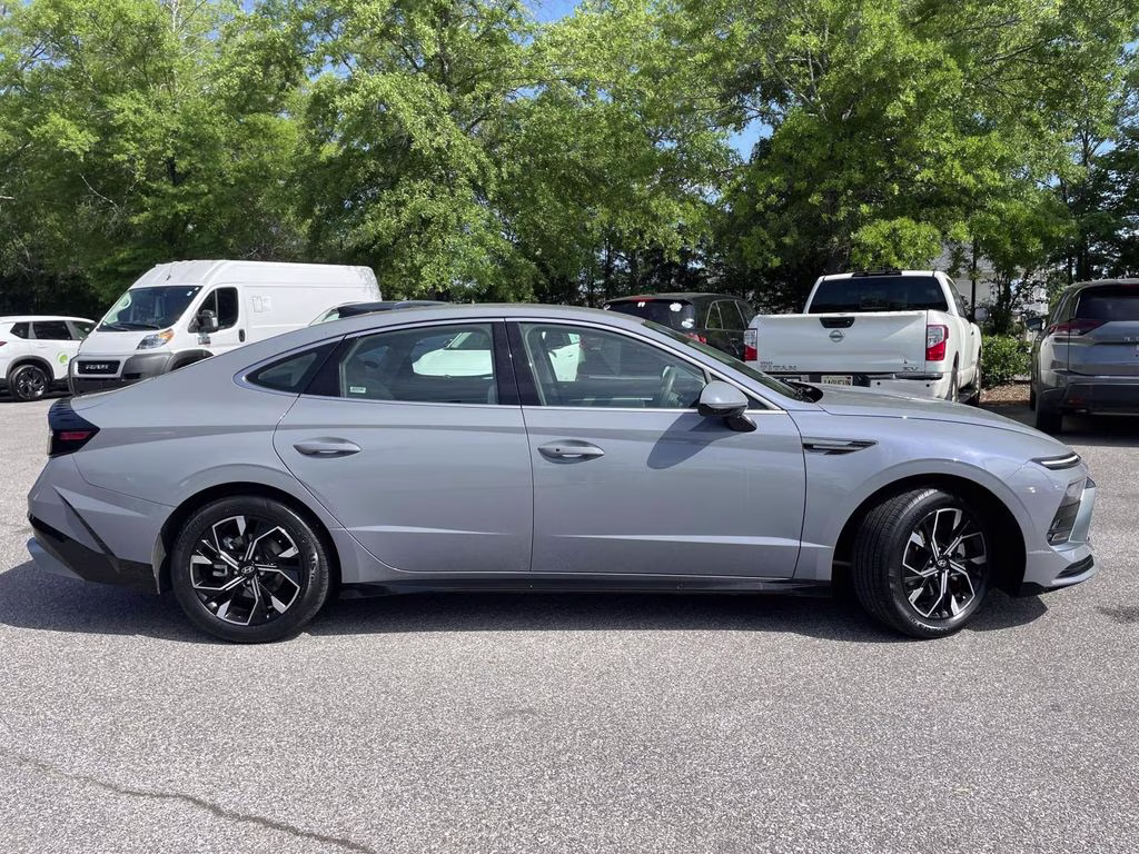 2025 Transmission Blue Hyundai Sonata SEL FWD Sedan
