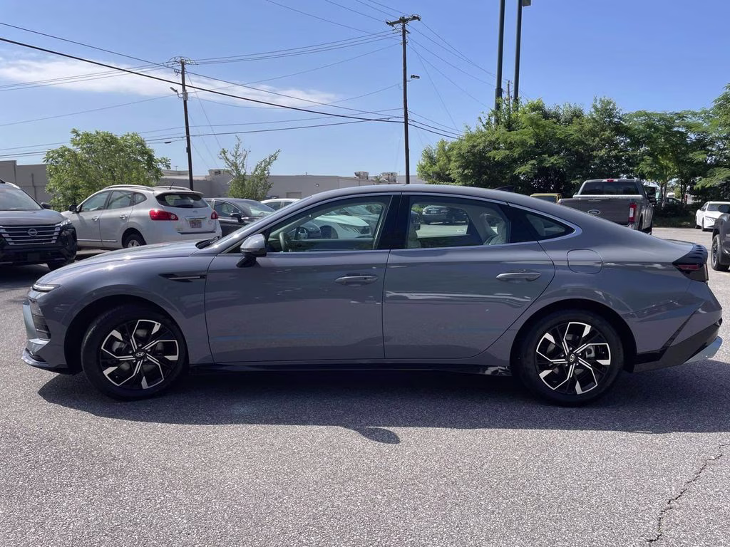 2025 Transmission Blue Hyundai Sonata SEL FWD Sedan