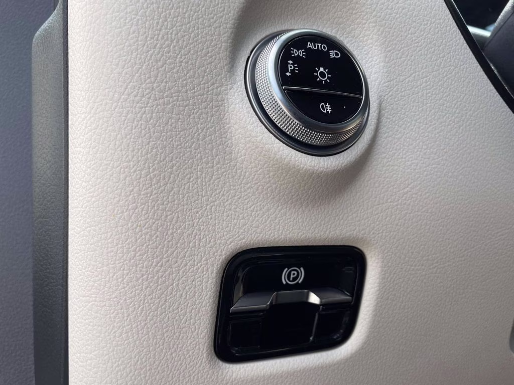2025 White Mercedes-Benz C-Class C 300 RWD Sedan