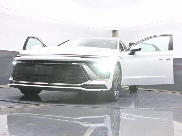 2025 Serenity White Hyundai Sonata SEL FWD Sedan