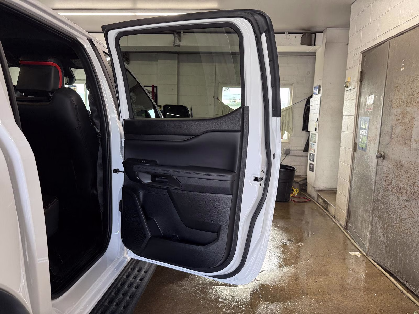 2024 Oxford White Ford Ranger Raptor 4X4 Truck