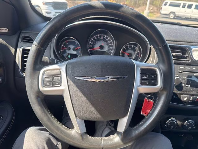 2013 True Blue Pearlcoat Chrysler 200 Limited FWD Sedan