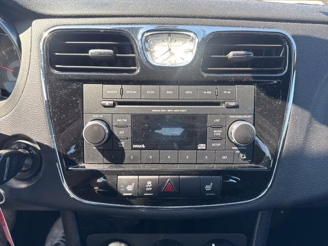 2013 True Blue Pearlcoat Chrysler 200 Limited FWD Sedan