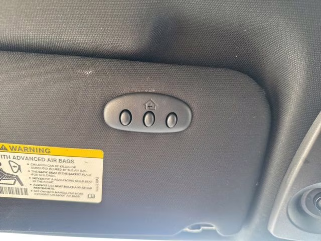 2013 True Blue Pearlcoat Chrysler 200 Limited FWD Sedan