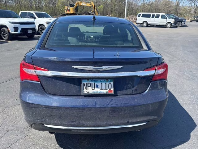 2013 True Blue Pearlcoat Chrysler 200 Limited FWD Sedan
