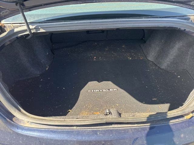 2013 True Blue Pearlcoat Chrysler 200 Limited FWD Sedan