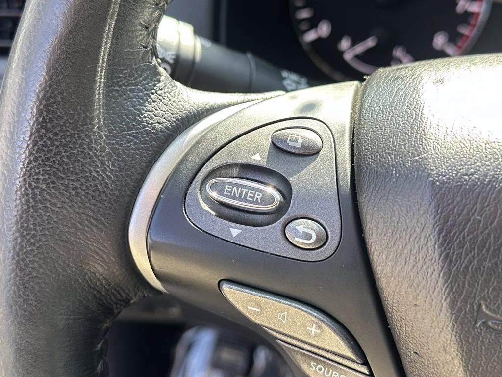 2019 Gun Metallic Nissan Pathfinder SL FWD SUV