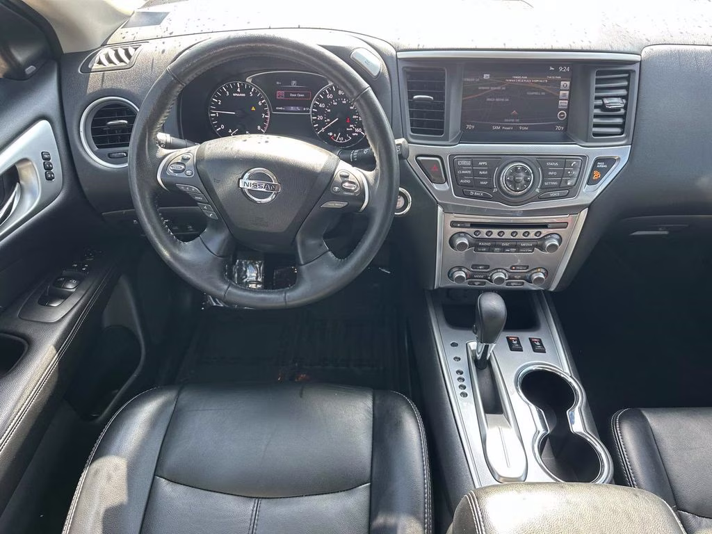 2019 Gun Metallic Nissan Pathfinder SL FWD SUV