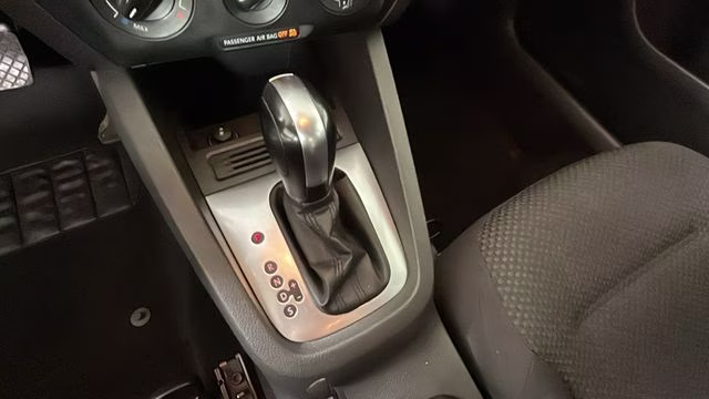 2014 Platinum Gray Metallic Volkswagen Jetta 2.0L S FWD Sedan
