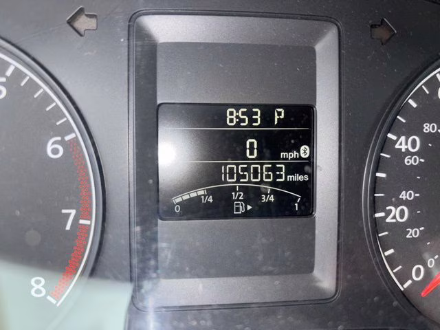 2014 Platinum Gray Metallic Volkswagen Jetta 2.0L S FWD Sedan