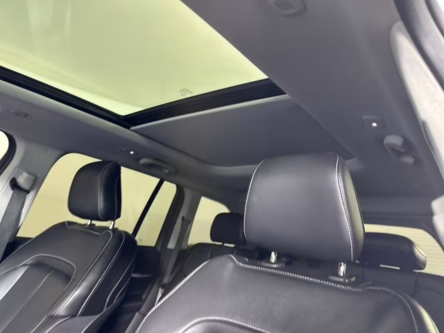 2023 Bright White Clearcoat Jeep Grand Cherokee 4xe 4X4 SUV