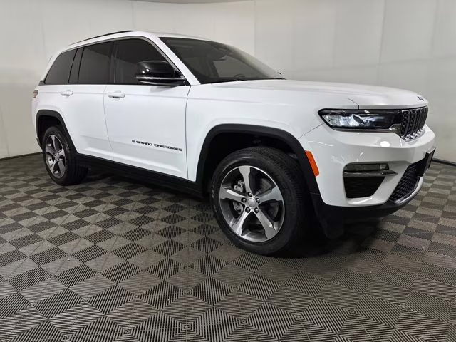 2023 Bright White Clearcoat Jeep Grand Cherokee 4xe 4X4 SUV
