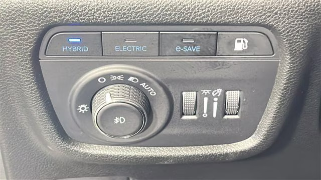 2023 Silver Zynith Jeep Grand Cherokee 4xe 4X4 SUV