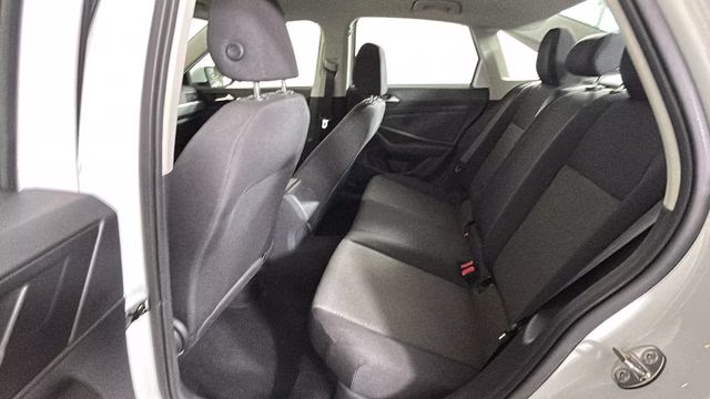 2019 Pure White Volkswagen Jetta 1.4T SE FWD Sedan