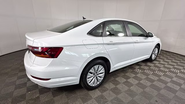 2019 Pure White Volkswagen Jetta 1.4T SE FWD Sedan