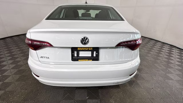 2019 Pure White Volkswagen Jetta 1.4T SE FWD Sedan
