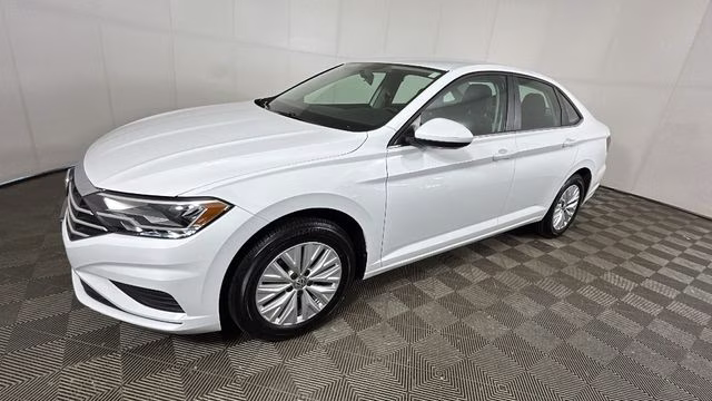 2019 Pure White Volkswagen Jetta 1.4T SE FWD Sedan