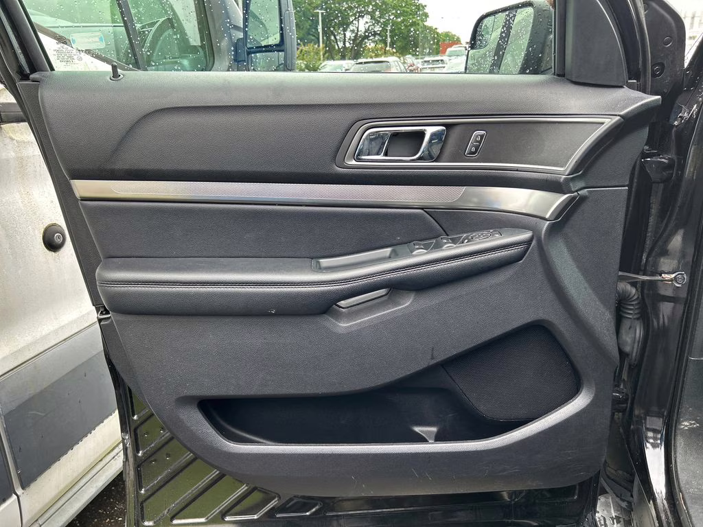2019 Agate Black Metallic Ford Explorer XLT 4X4 SUV