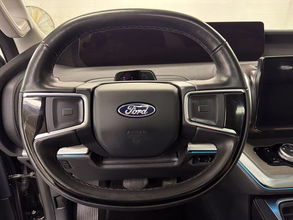 2025 Agate Black Metallic Ford Expedition Platinum 4X4 SUV