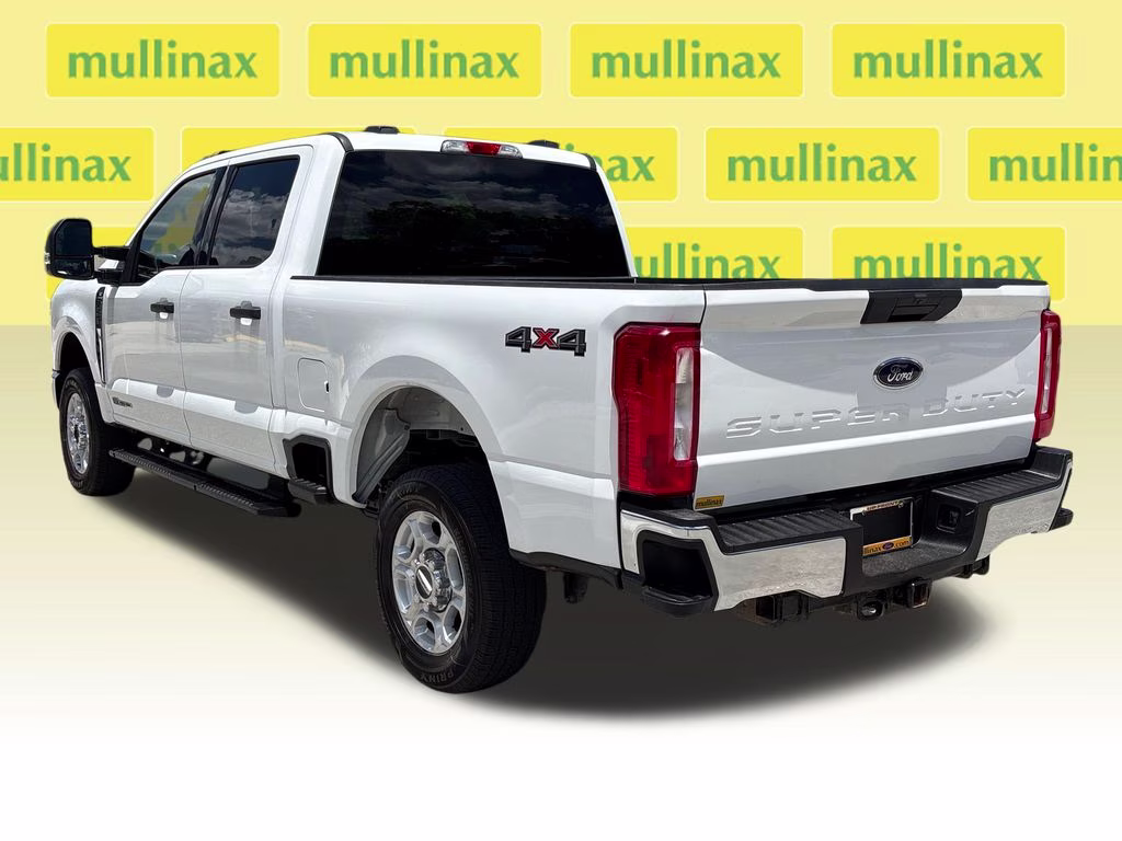 2025 Oxford White Ford Super Duty F-250 SRW XLT 4X4 Truck