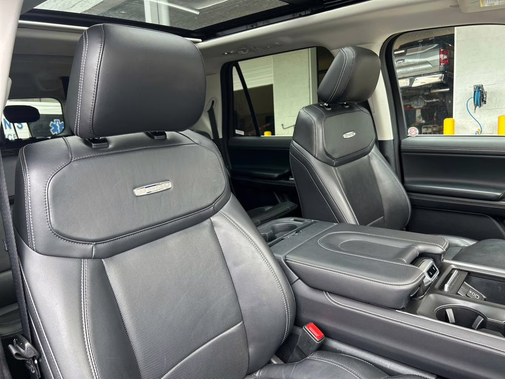 2025 Agate Black Metallic Ford Expedition Max Platinum 4X4 SUV
